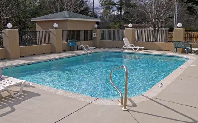 Americas Best Inn & Suites - Decatur
