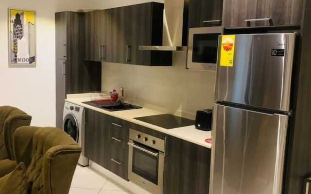 Golden Breeze Suites