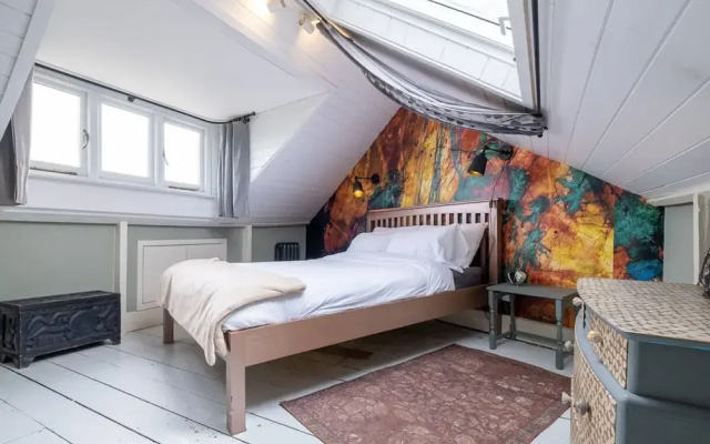 Host Stay Wakefield Apartment