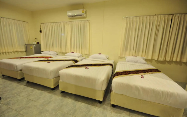 Piyaporn Hill Paradise