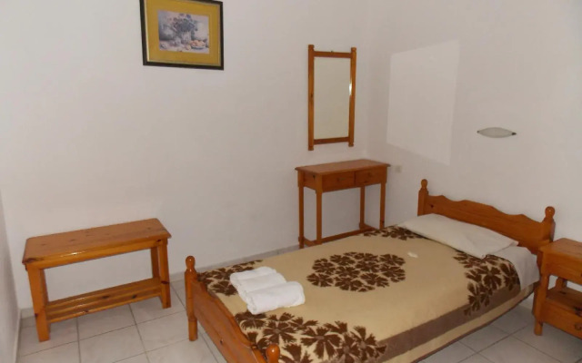 Havana Studios & Apartments