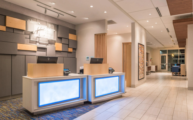 Holiday Inn Express & Suites Farmville by IHG