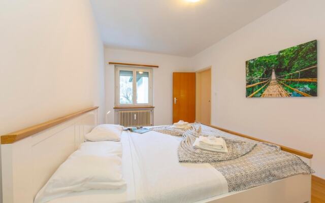 Garden On The Lake in Gambarogno Vira