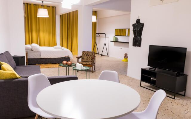 Loft at Historical Center of Athens w Acropolis View