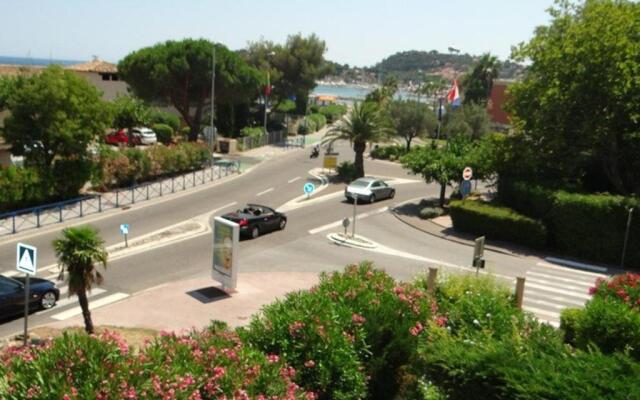 Appartement Cavalaire-sur-Mer, 3 pièces, 4 personnes - FR-1-100-230