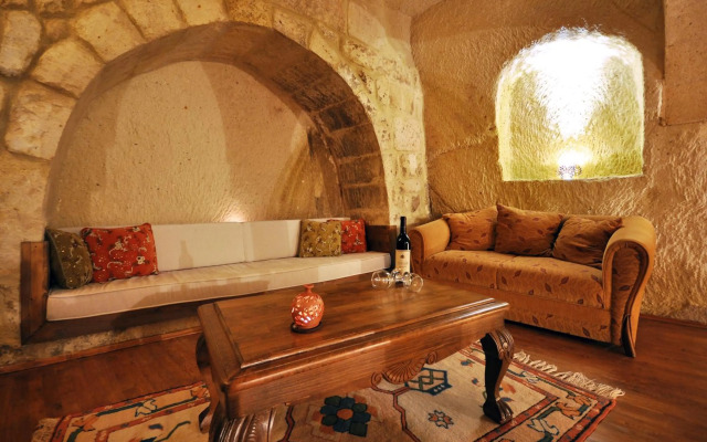 Has Cave Konak