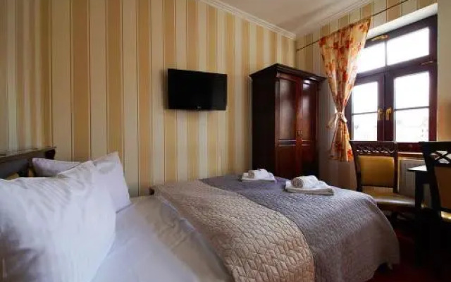 Hotelik & Restauracja Złota Kaczka