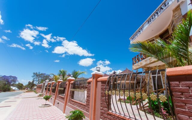 Mount Royal Villa Hotel