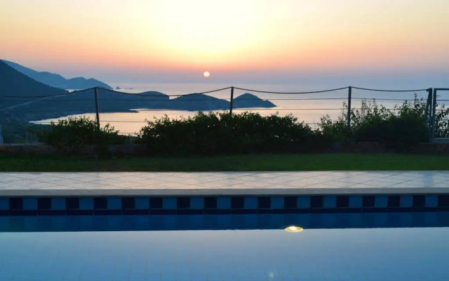 Okeanides Villas