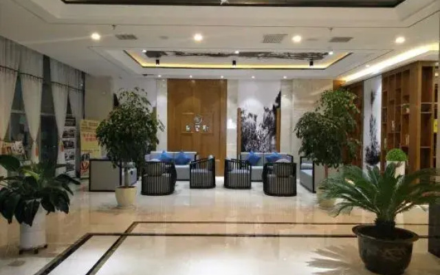 Venice International Hotel