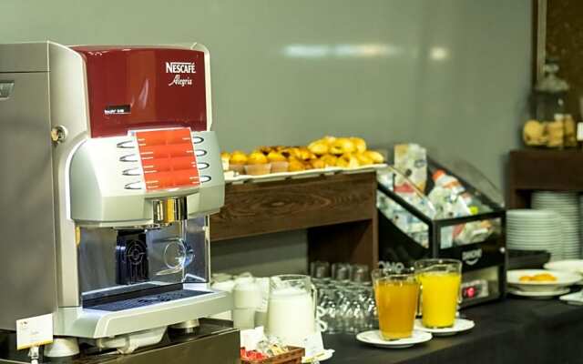 Hotel Abades Via Norte