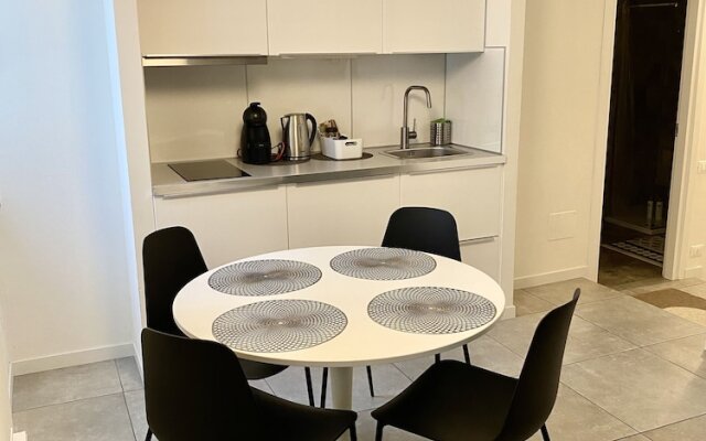 Fashion Elvira House 2