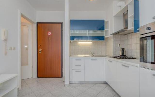 LCT Beacfront apartment ZS