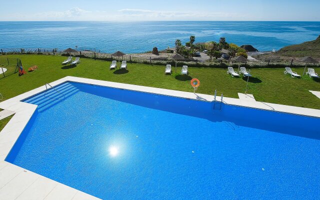 Apartment Magnificent front seaview, Torrox