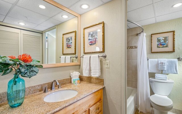 Kaanapali Shores Studio 742 Studio Bedroom Condo by RedAwning