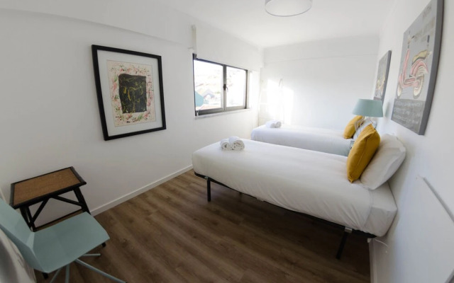 Stunning Apartment with 2BR