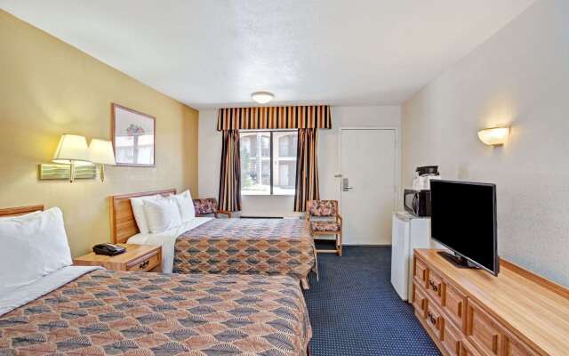 Travelodge by Wyndham Banning CA Near Casino/Outlet Mall