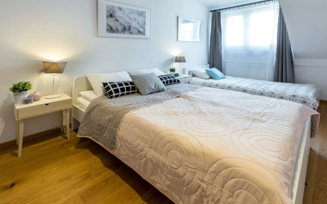 Friendhouse Apartments - Train Station Area