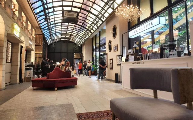 Scarletz Suites KLCC by Infini Suites