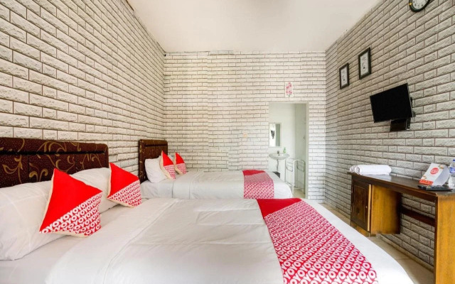 Super OYO 2961 Artana Bed & Breakfast