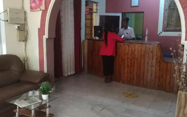 Titanic Hotel - Kilifi