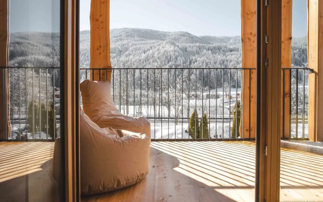 Christof Hotel