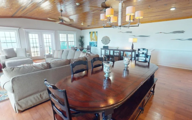 1801-b Strand Avenue