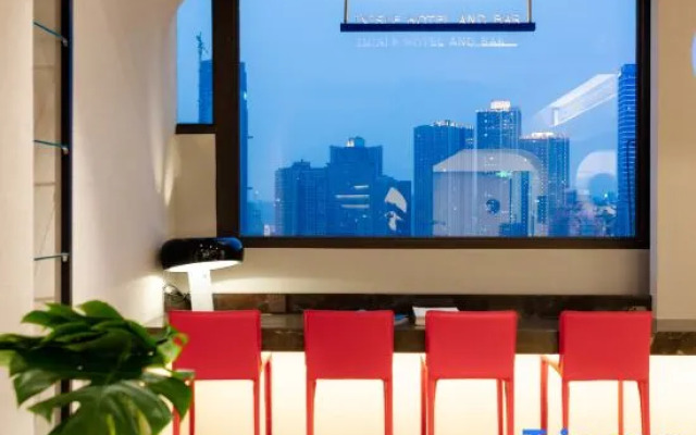 INisle|Skyview Hotel&Bar