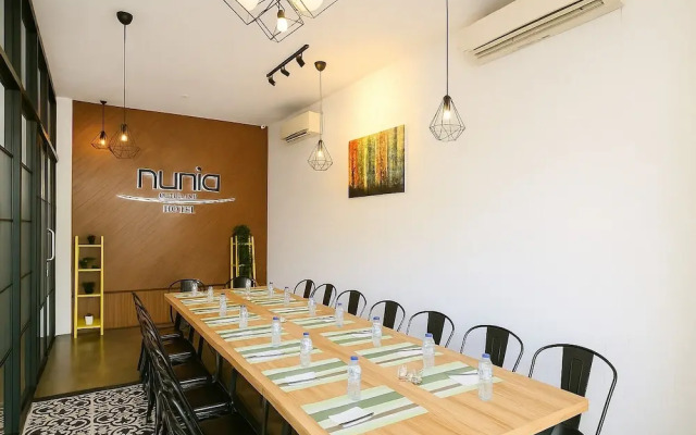 Nunia Tamansari Hotel