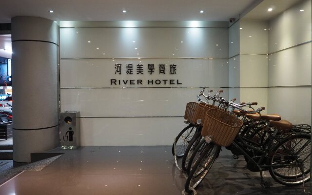 The Riverside Hotel Esthetics