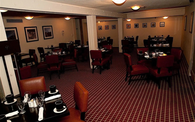 The Hotel Fresno