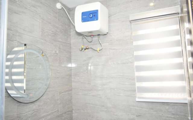 Rush Lagos Hotel Suites And Launge
