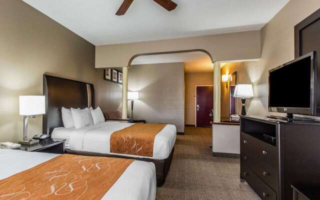 Comfort Suites Bakersfield