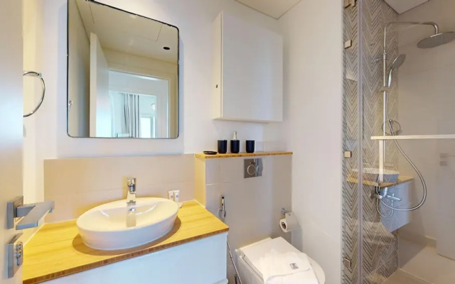 Dubai Hills - Collective 702