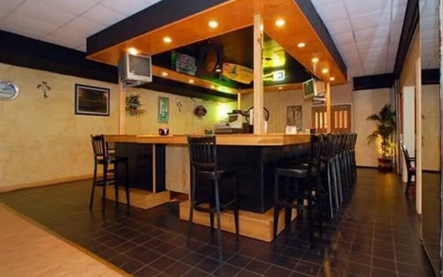 Hudson Valley Hotel And Conference Center