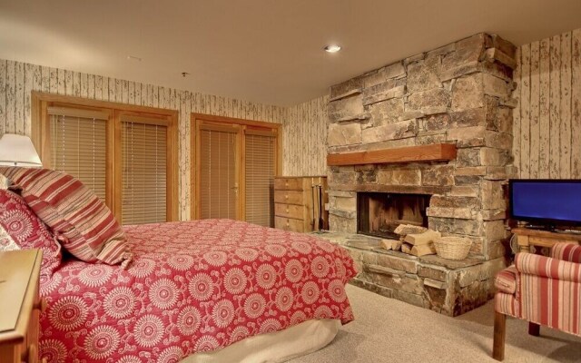 La Maconnerie #1 4 Bedroom Condo