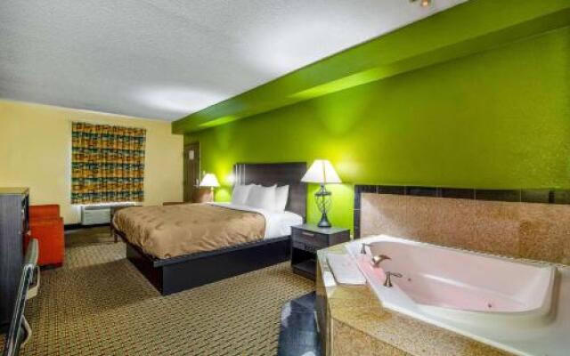Country Hearth Inn & Suites West Columbia