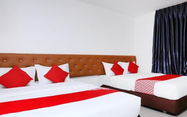 OYO 89672 EG Hotel JJ