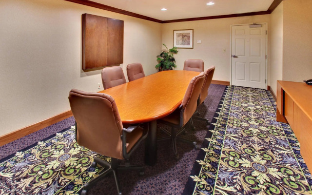 Staybridge Suites Davenport by IHG