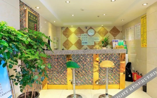 Senyi Hotel (Kunming Golden Horse and Jade Rooster)