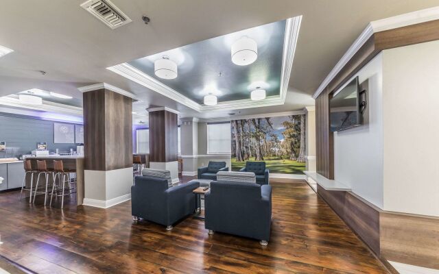 Spark by Hilton Lafayette South