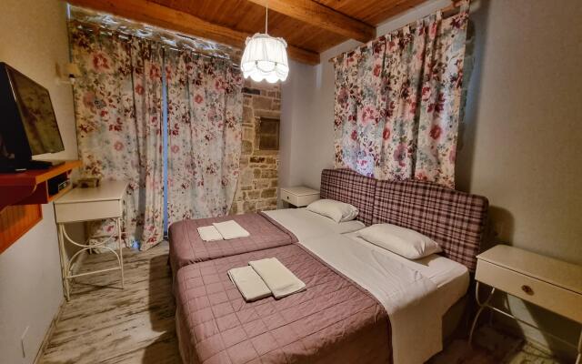 Asion Lithos - Deluxe Two Bedrooms