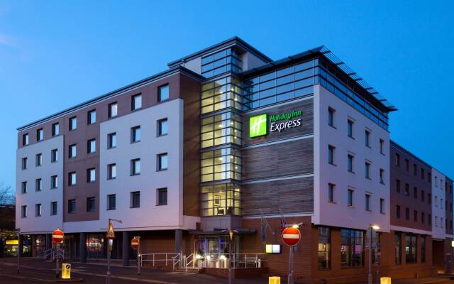 Holiday Inn Express Harlow, an IHG Hotel