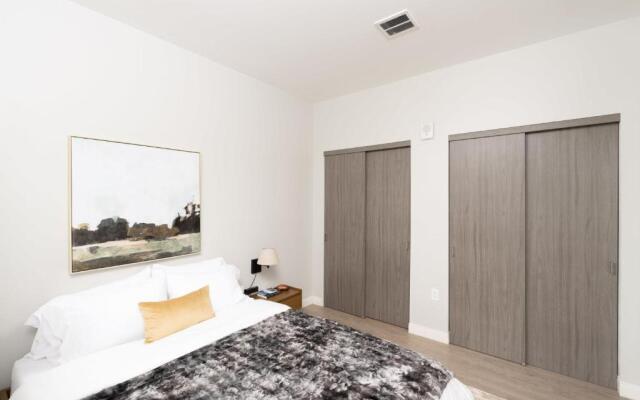 Flexhome Walker's Point 1BR Q1