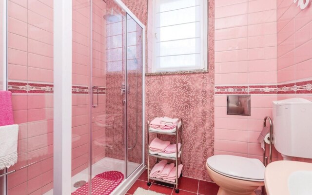 Nice Home in Lovran With Wifi and 2 Bedrooms