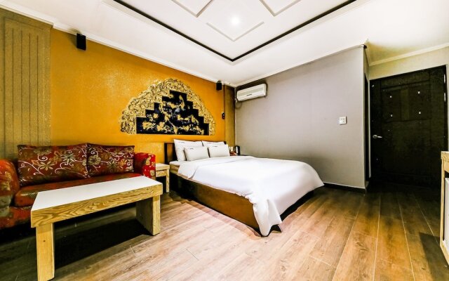 Hotel Rooky