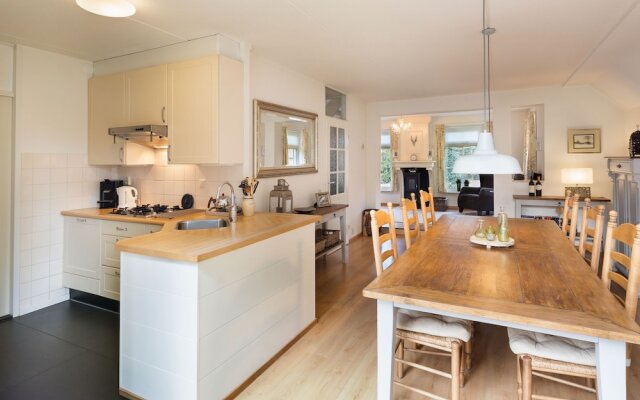 Romantic Villa With a Dishwasher, Near a National Park