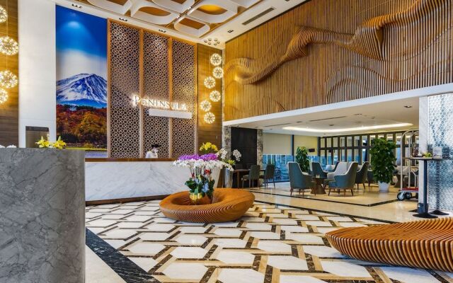 Peninsula Hotel Danang