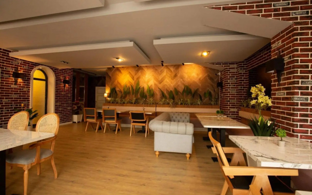 Double Bond Hotel Spa