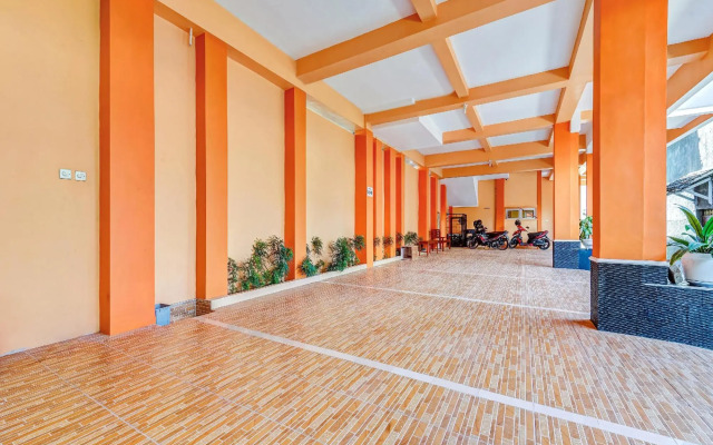 OYO 90768 Endrayanti Inn Syariah